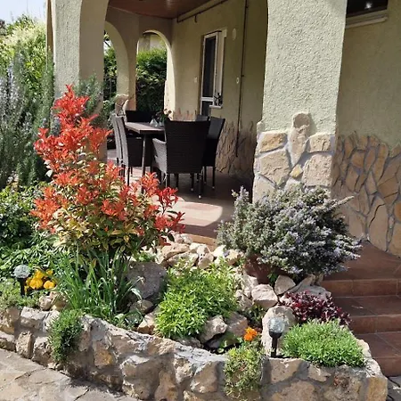 Tamasi Apartment Balatonkeresztur