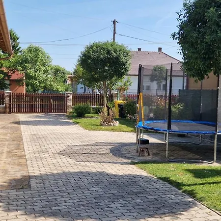 Tamasi Apartment Balatonkeresztur